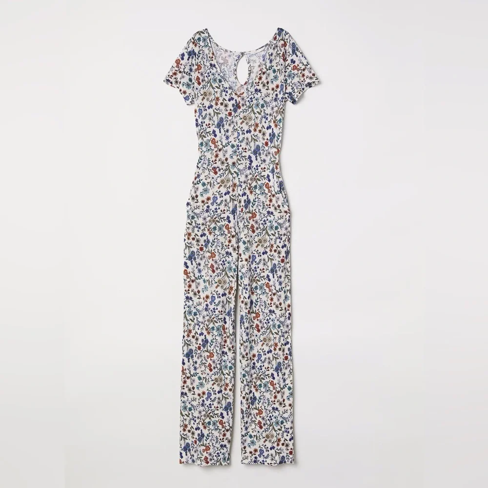 H&M Women M Ditsy Floral Boho V-Neck Short Sleeve Tapered Leg Jersey Jumpsuit